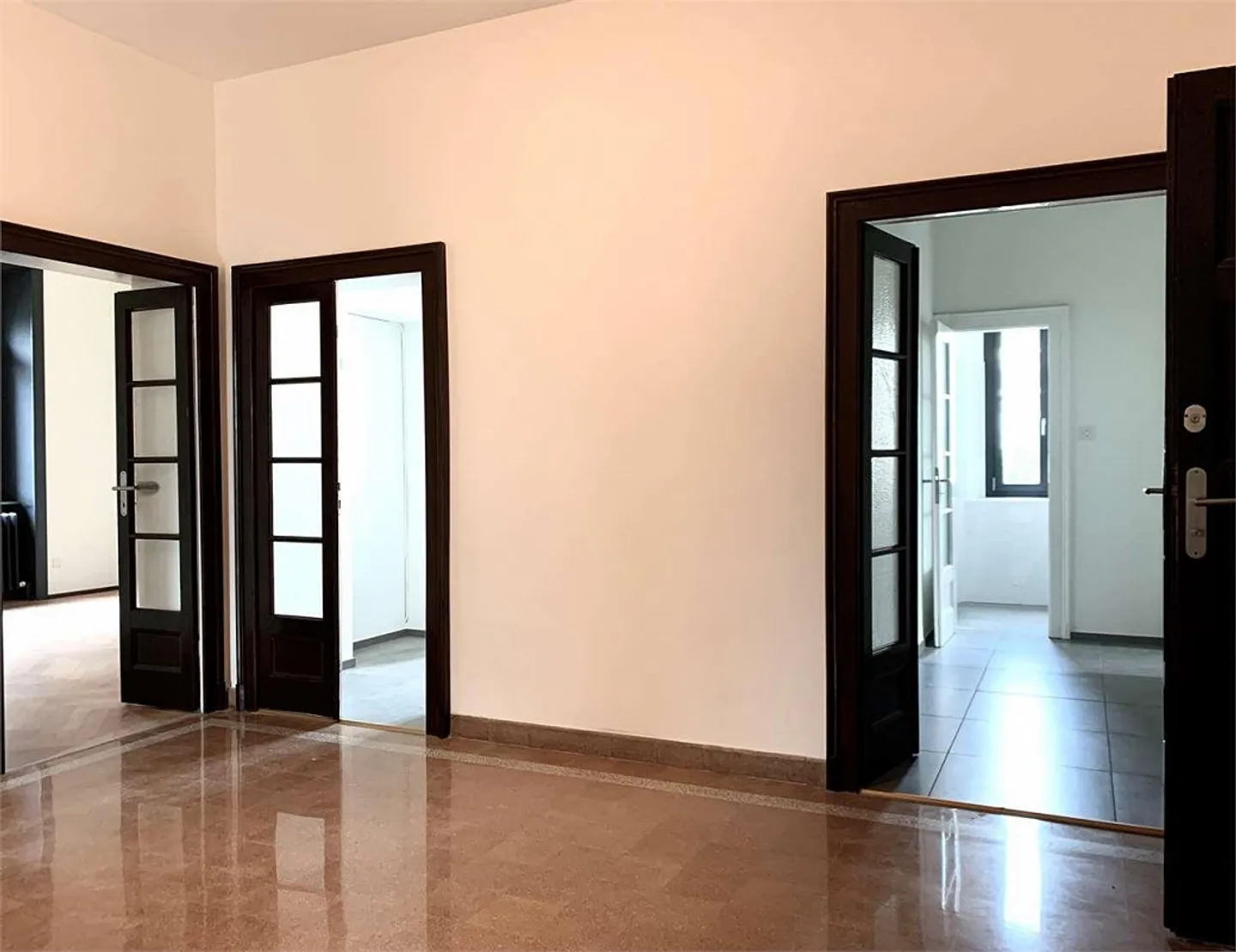 Elegantes Apartment in Lugano - Foto 4 von 9