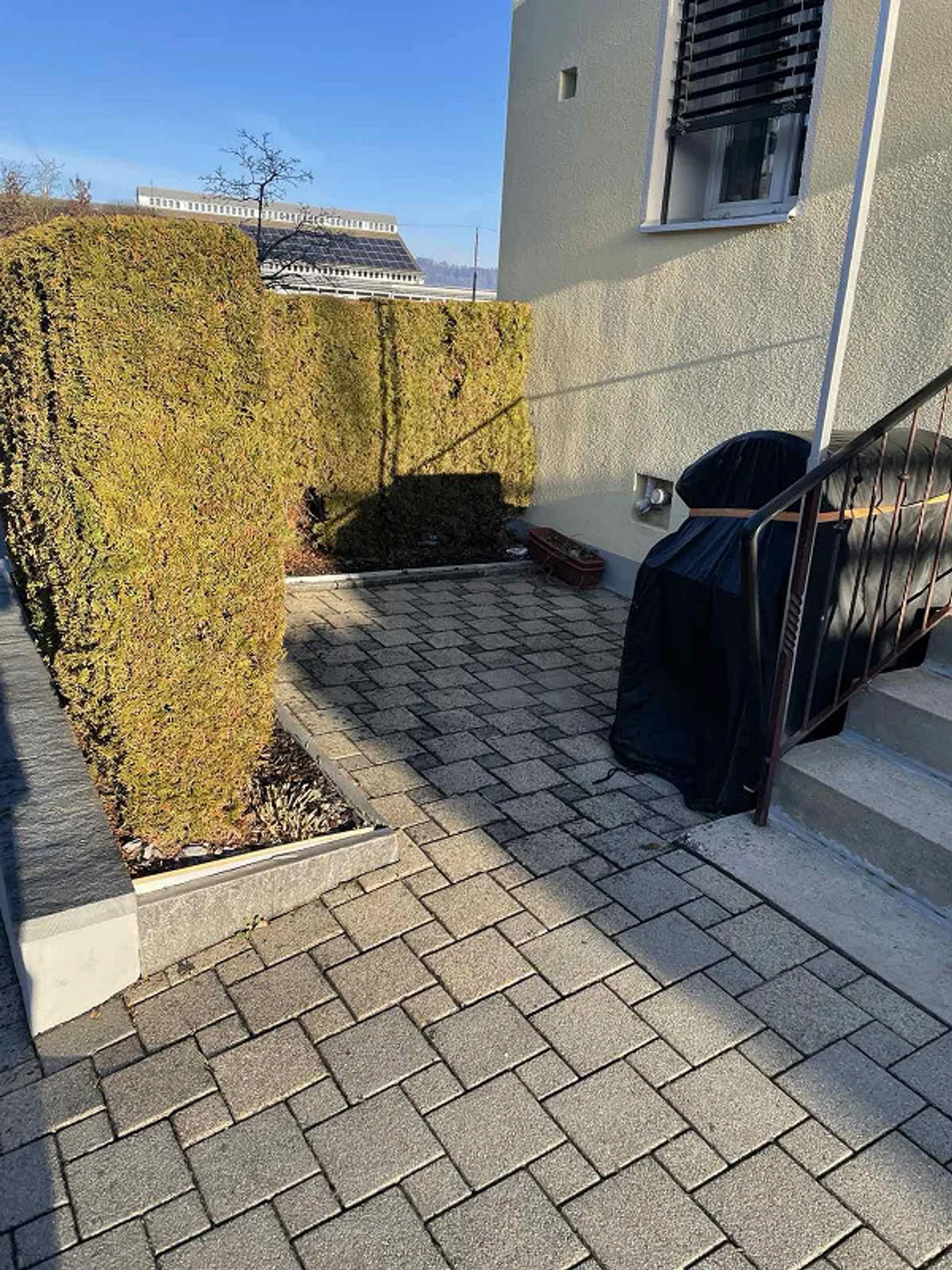 Bellissimo appartamento di 3 stanze con area salotto privata - Foto 3 di 16