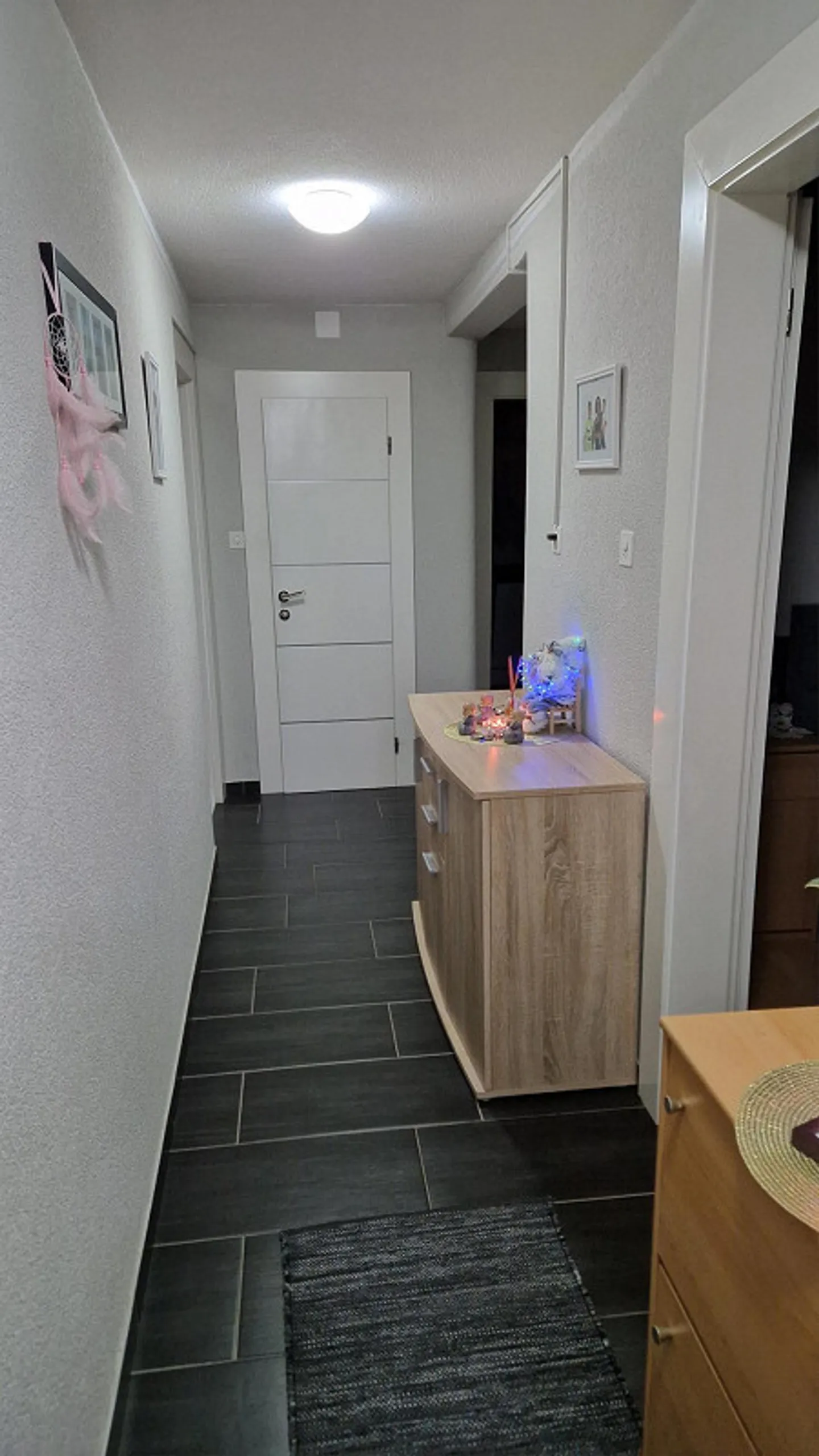 Bellissimo appartamento di 3 stanze con area salotto privata - Foto 5 di 16