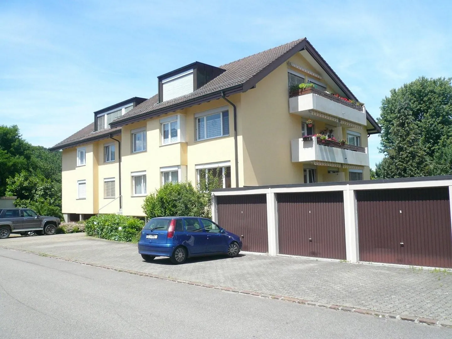 Aussenparkplatz an zentraler Lage in Bubendorf zu vermieten - Photo 1 of 1