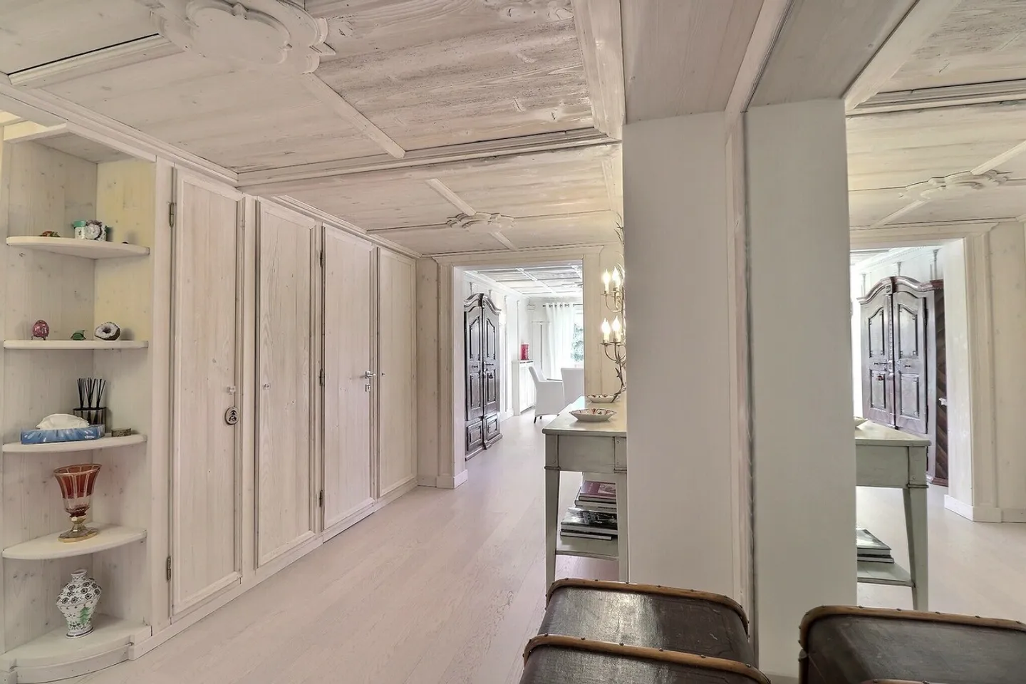 Spacious 3.5-room apartment in a prestigious residence - Photo 3 of 11