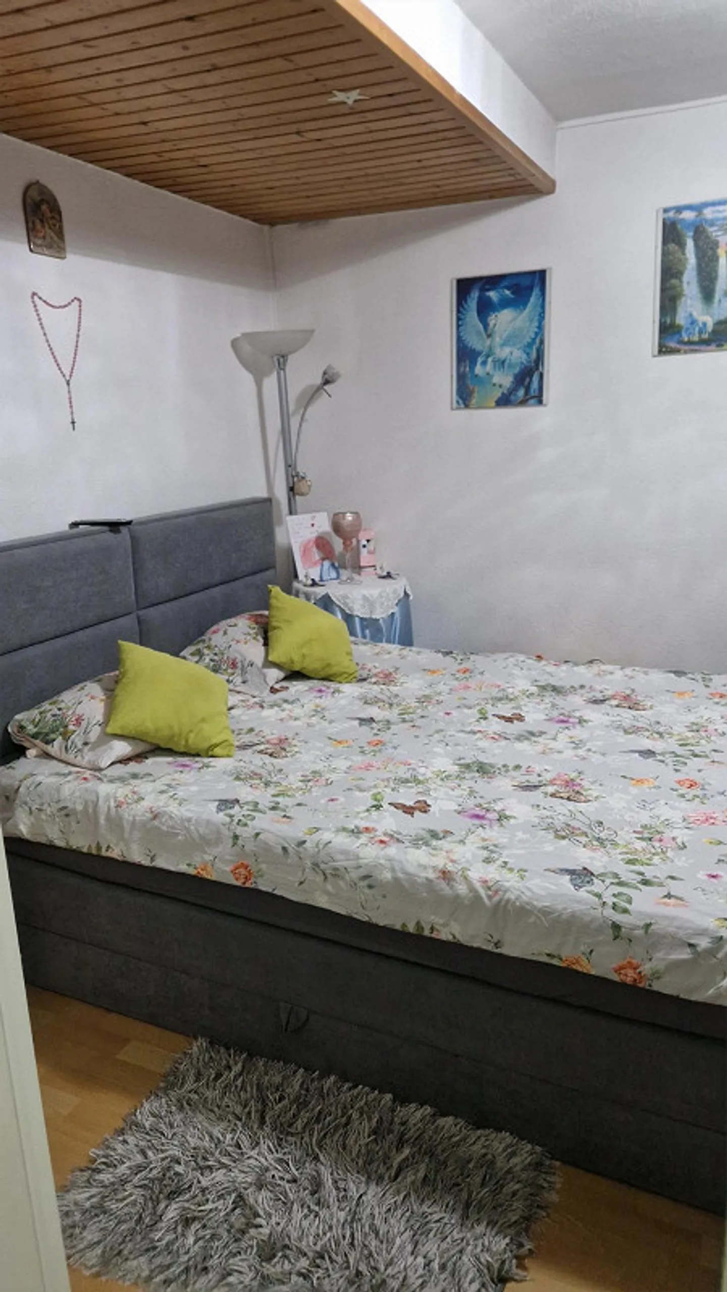 Bellissimo appartamento di 3 stanze con area salotto privata - Foto 9 di 16