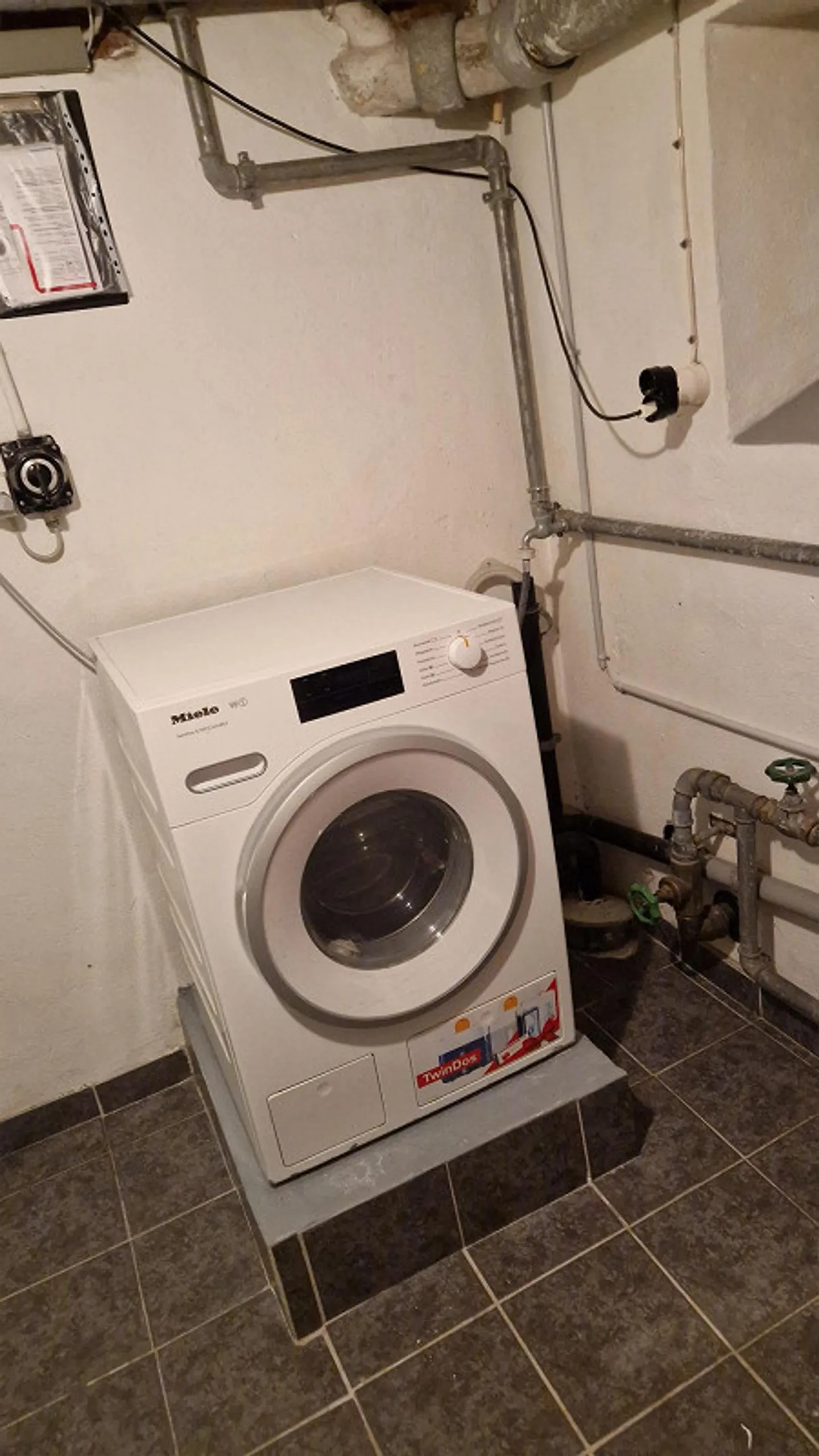 Bellissimo appartamento di 3 stanze con area salotto privata - Foto 14 di 16