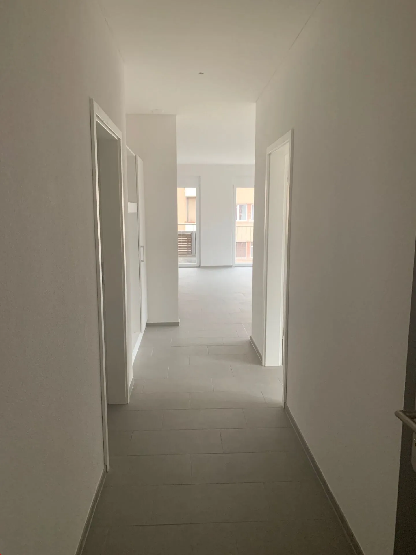 Appartamento 2 1/2 camere ultra moderno in centro - Foto 7 di 9