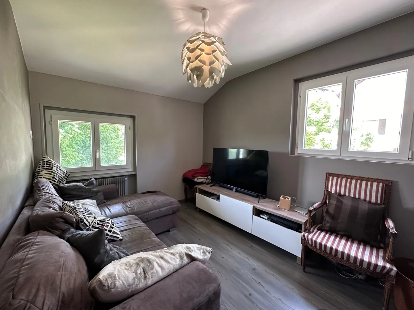 Single villa with 6.5 rooms in La Chaux-de-Fonds, Canton of Neuchâtel - Photo 7 of 13