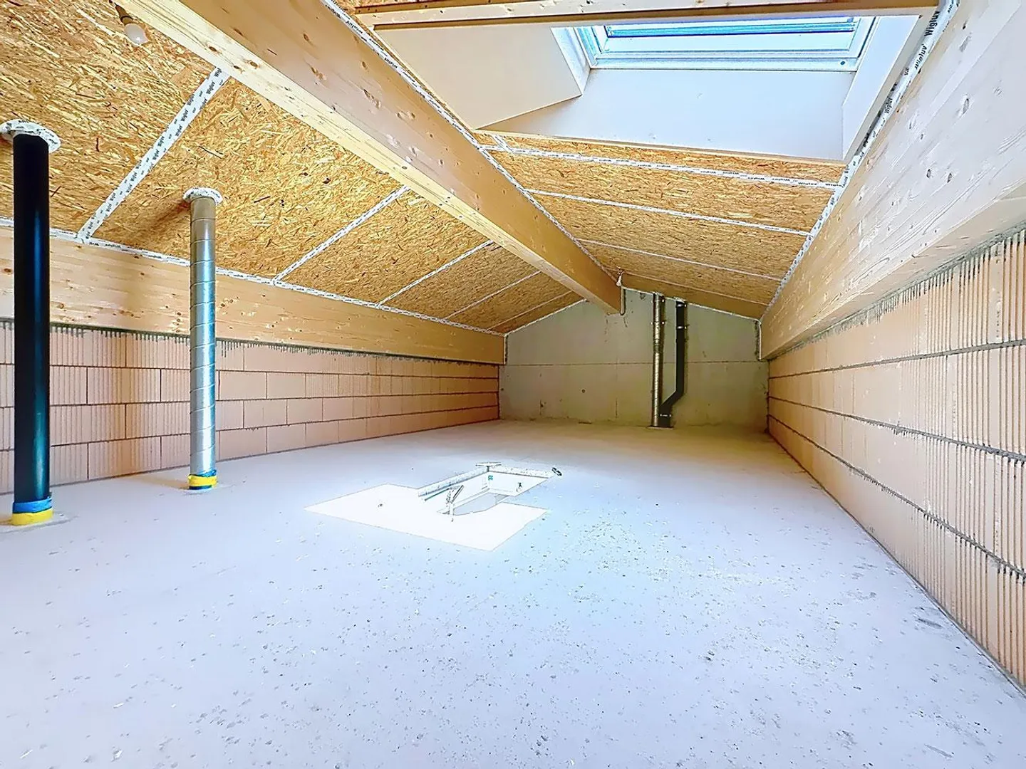 Villa jumelle de 7 pièces avec jardin - Photo 11 sur 12