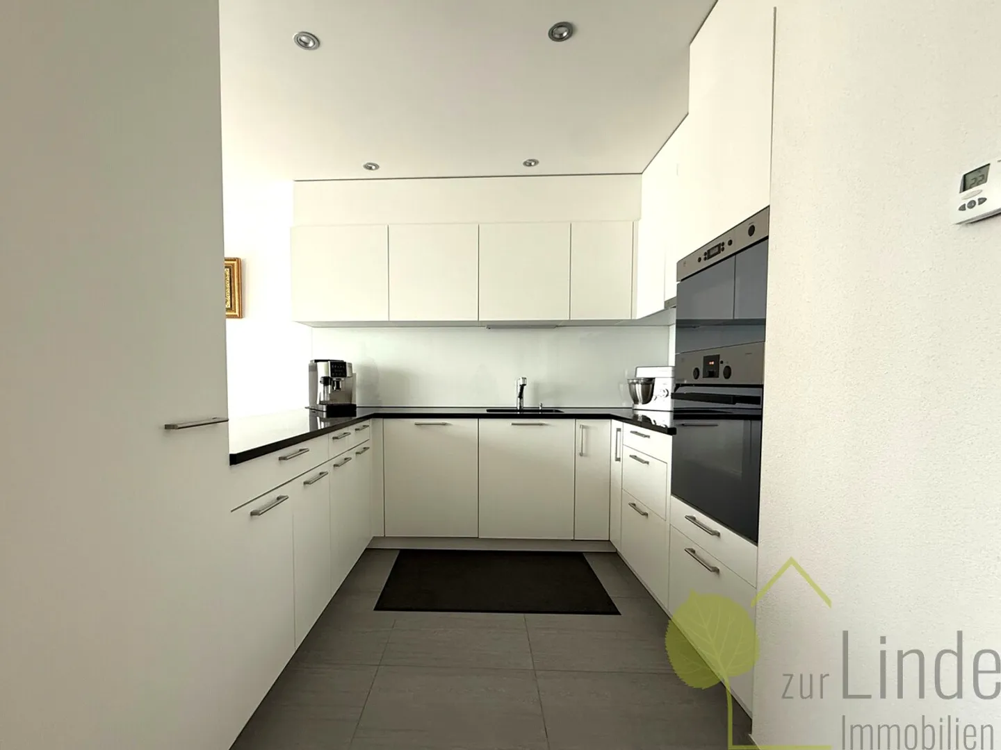 Appartement spacieux de 4.5 pièces - moderne, ensoleillé, familial - Photo 4 sur 14