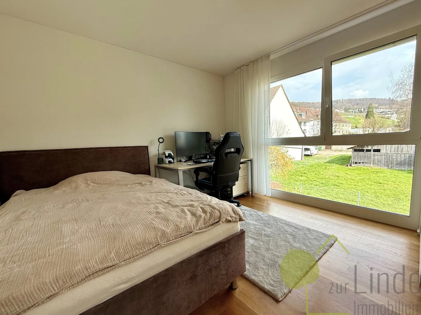 Appartement spacieux de 4.5 pièces - moderne, ensoleillé, familial - Photo 9 sur 14