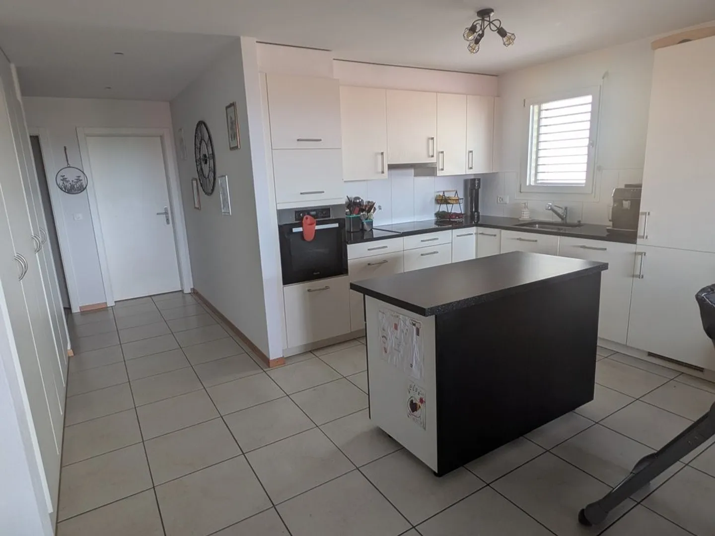 Apartment with 4.5 rooms on the 2nd floor - Photo 2 of 11