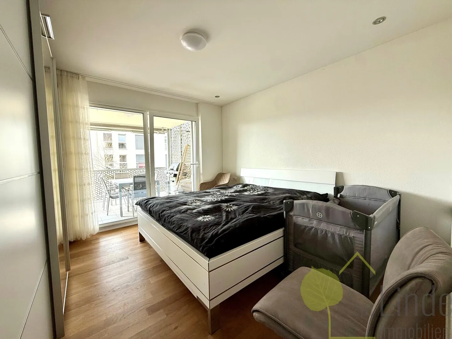 Appartement spacieux de 4.5 pièces - moderne, ensoleillé, familial - Photo 10 sur 14