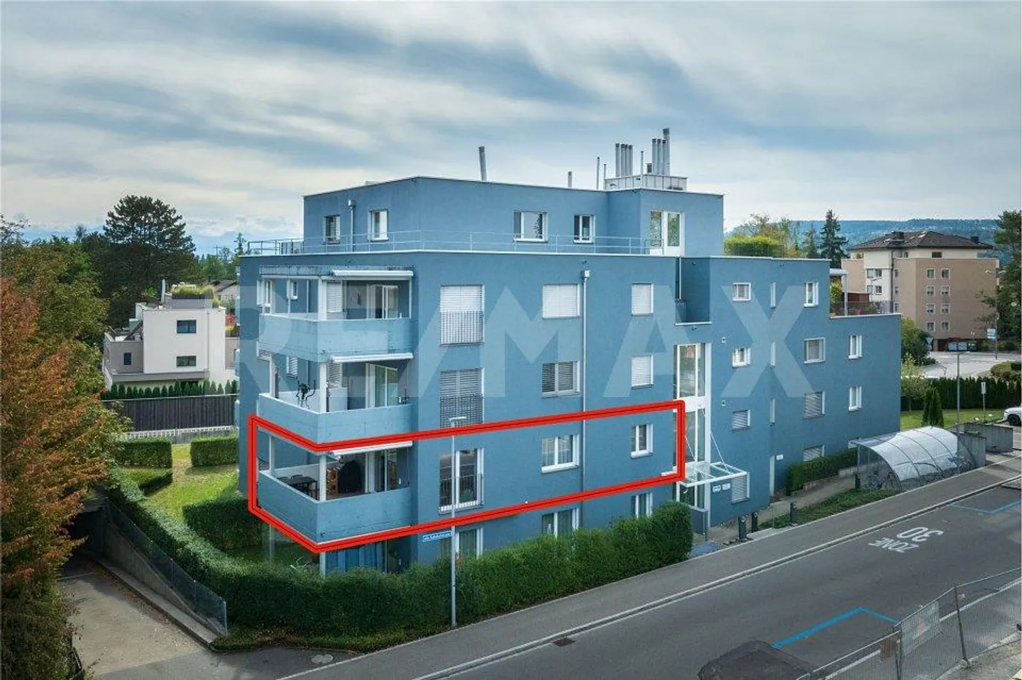 Like-new 3.5 room apartment with large balcony - Photo 1 of 9