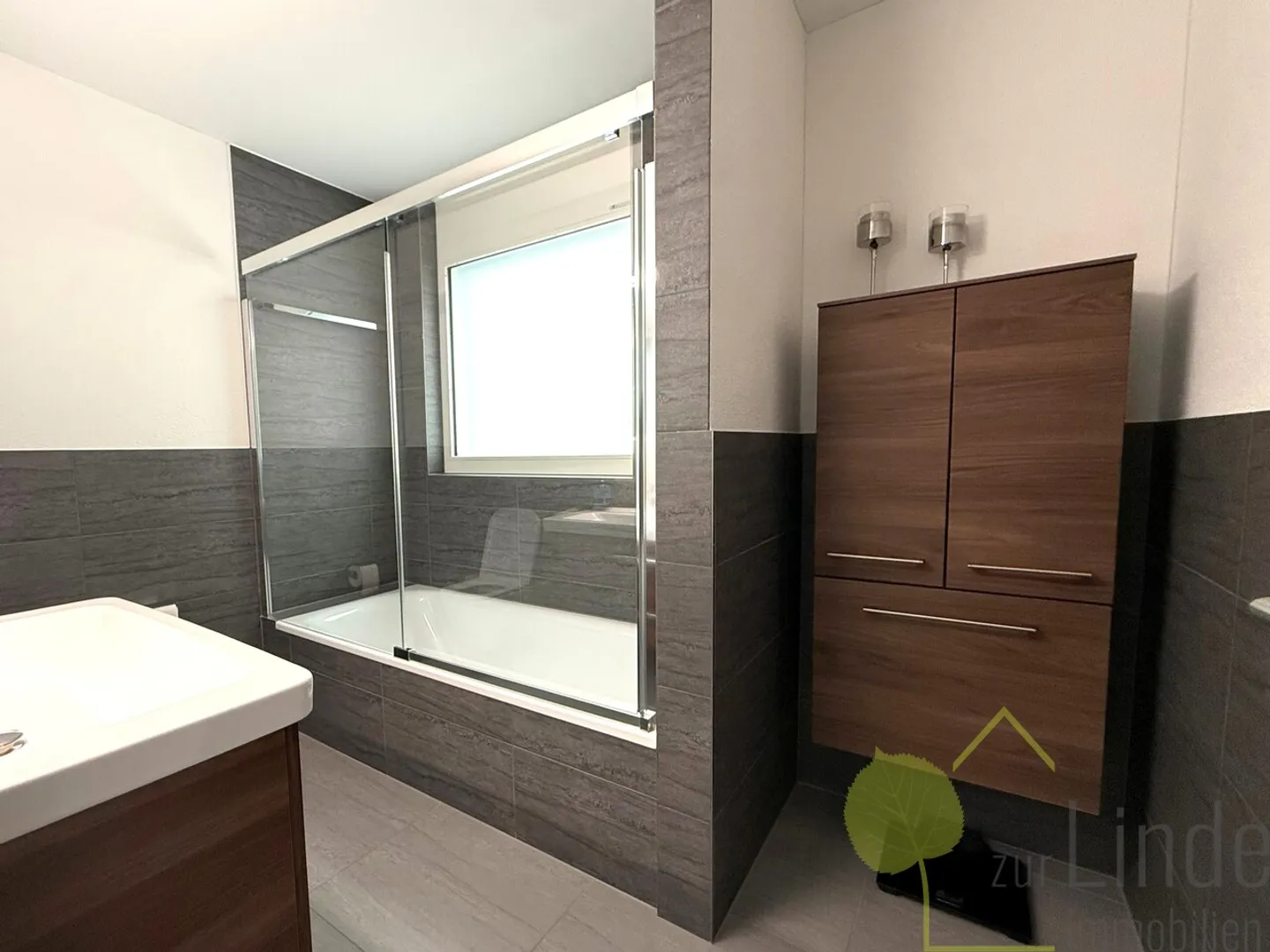 Appartement spacieux de 4.5 pièces - moderne, ensoleillé, familial - Photo 11 sur 14