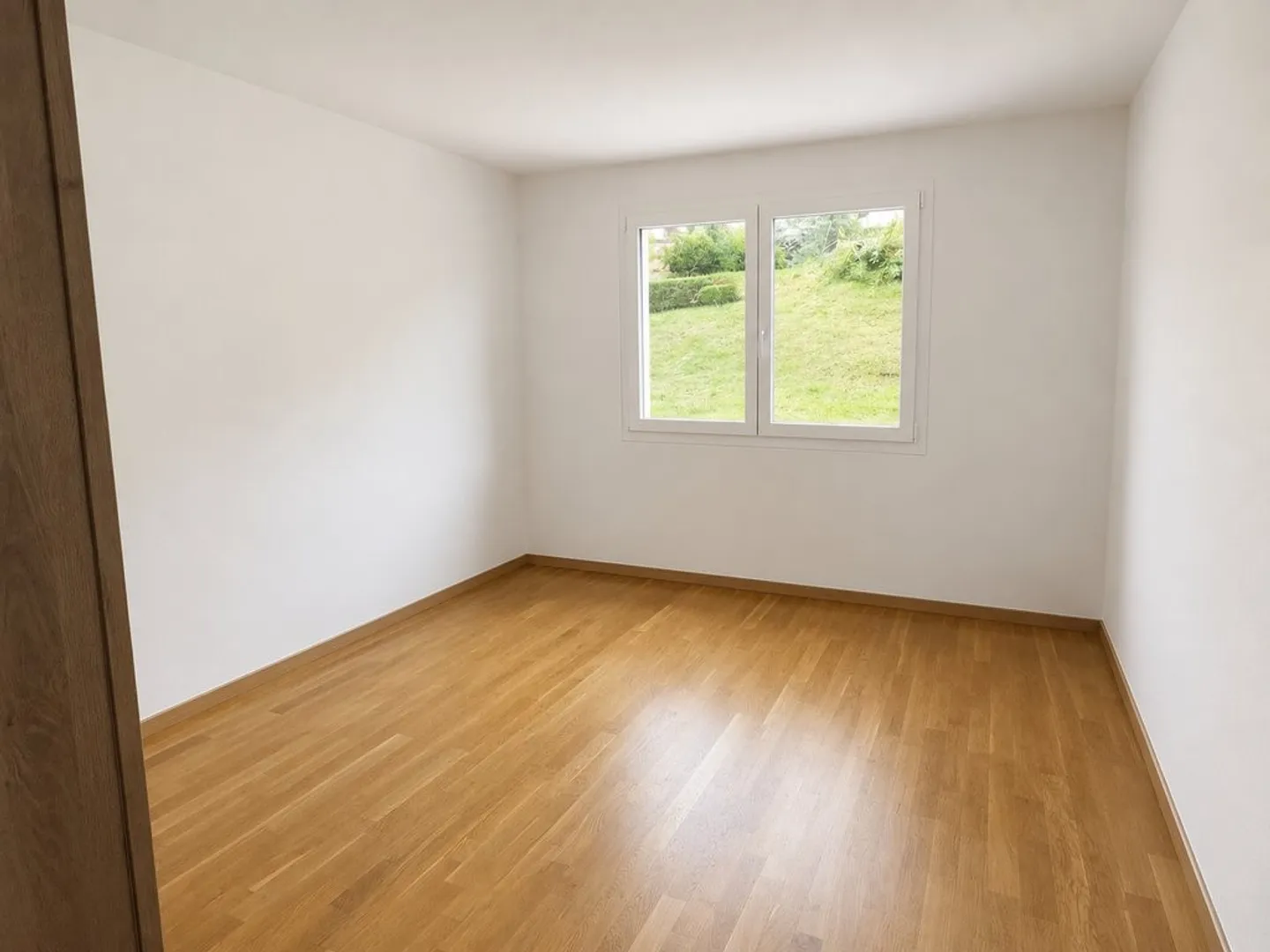Apartment with 4.5 rooms on the 2nd floor - Photo 6 of 11