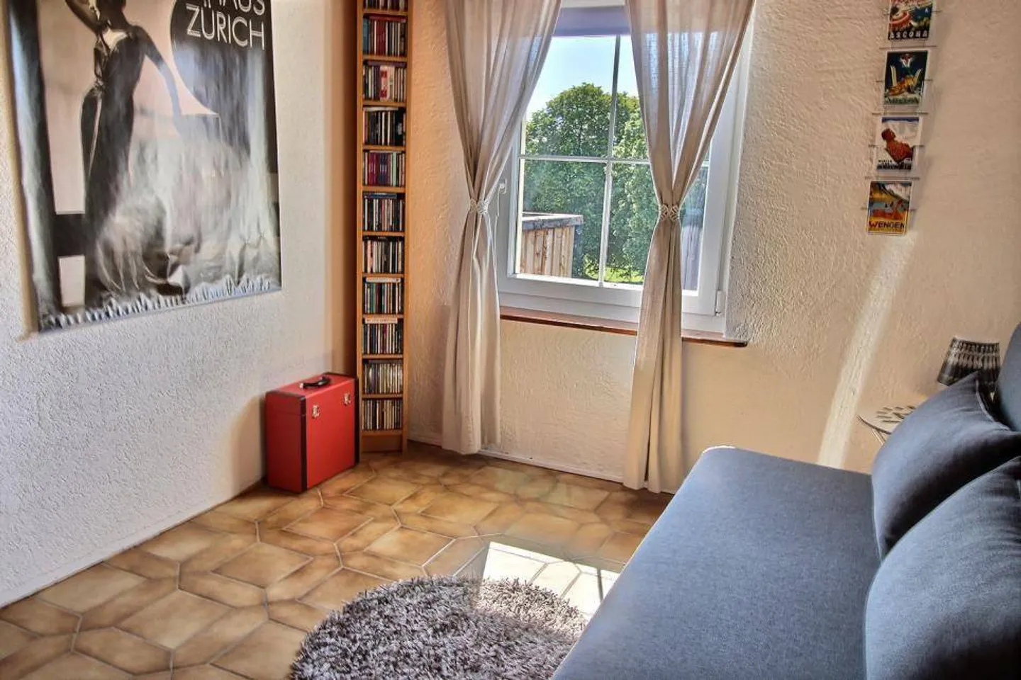 Charming duplex with balcony and unobstructed view, sold rented - Photo 4 of 7