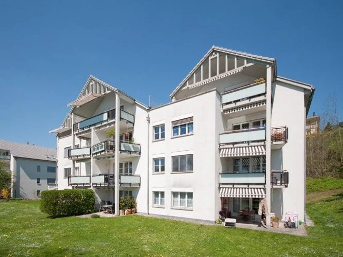 Ampio appartamento mansardato con vista - Foto 1 di 6