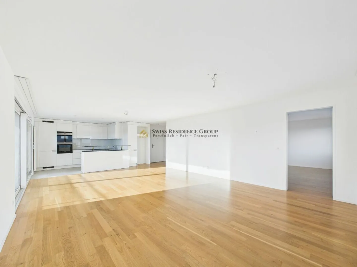 Helle, ruhige Wohnung mit Ausblick in Zürich Altstetten - Photo 1 of 8