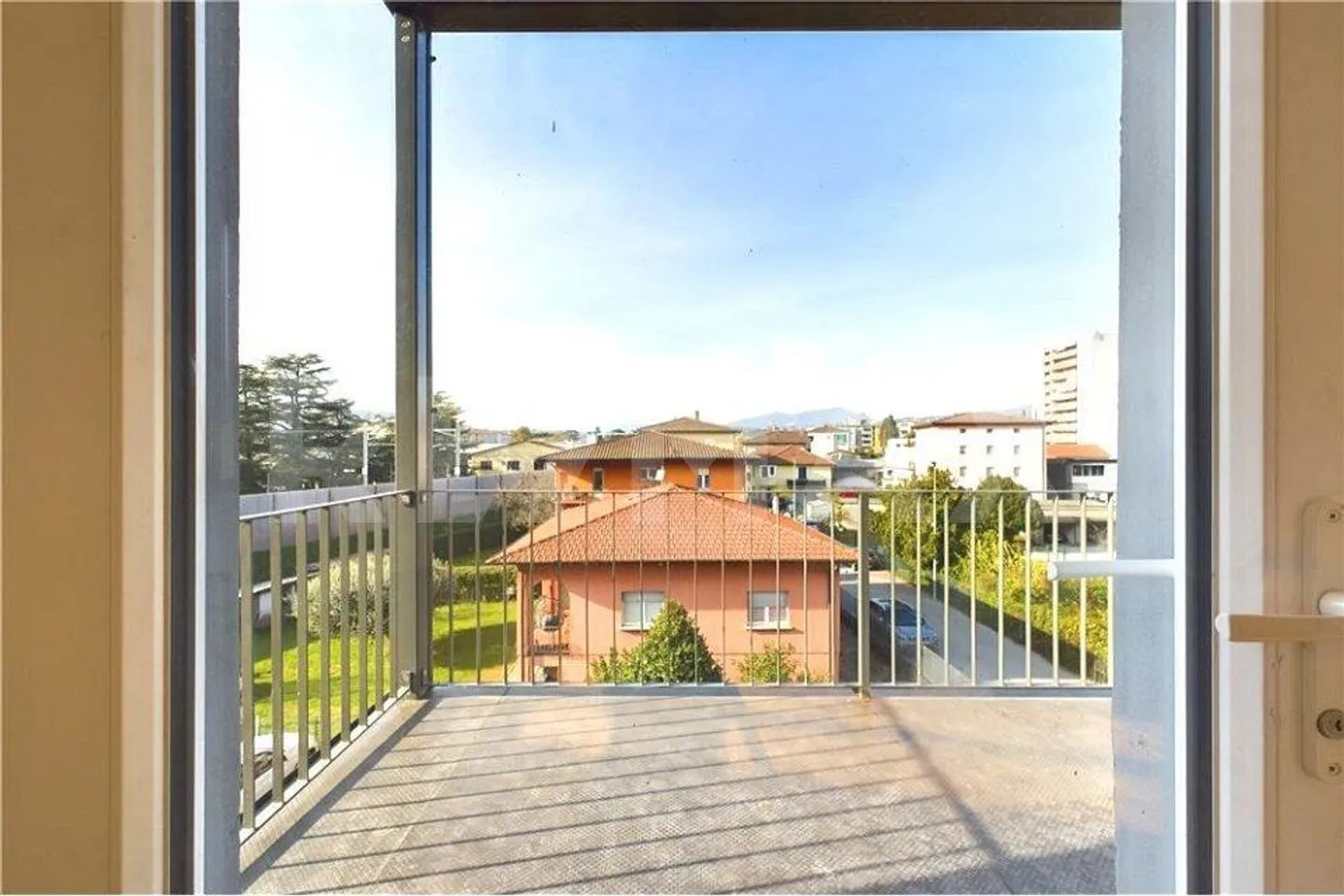 Appartamento Minergie con balcone e due posti auto - Foto 11 di 13