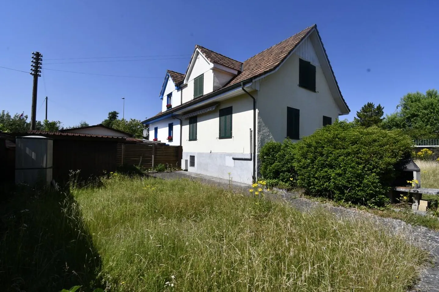 Detached 4.5 Room Single-Family House with Surroundings - Photo 3 of 16