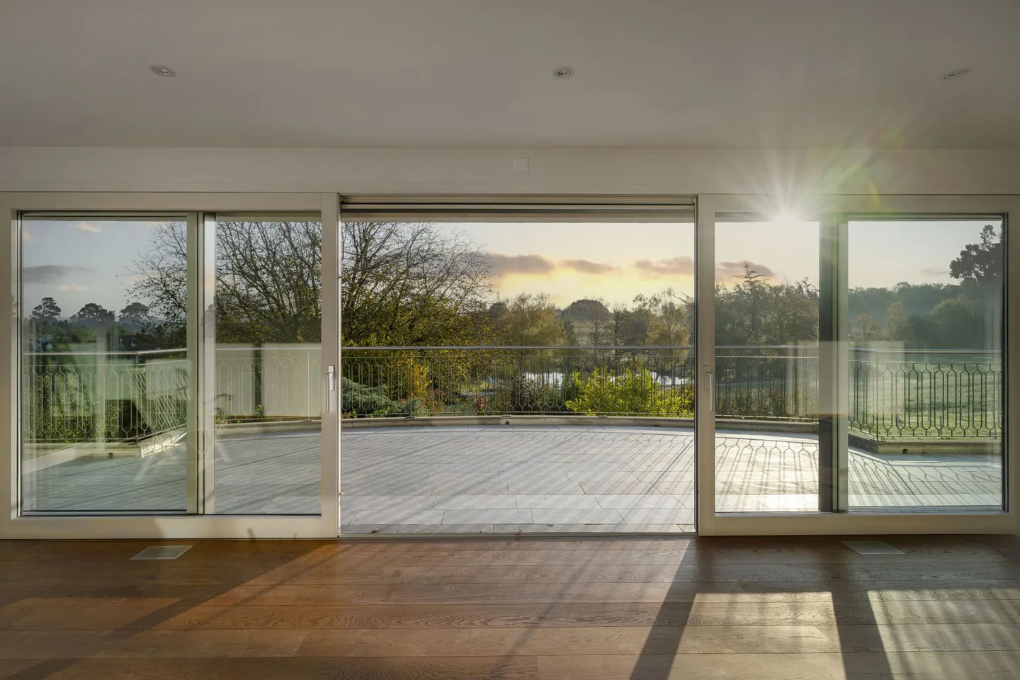 Appartamento con terrazza di 370 m2 nel verde - Foto 1 di 21