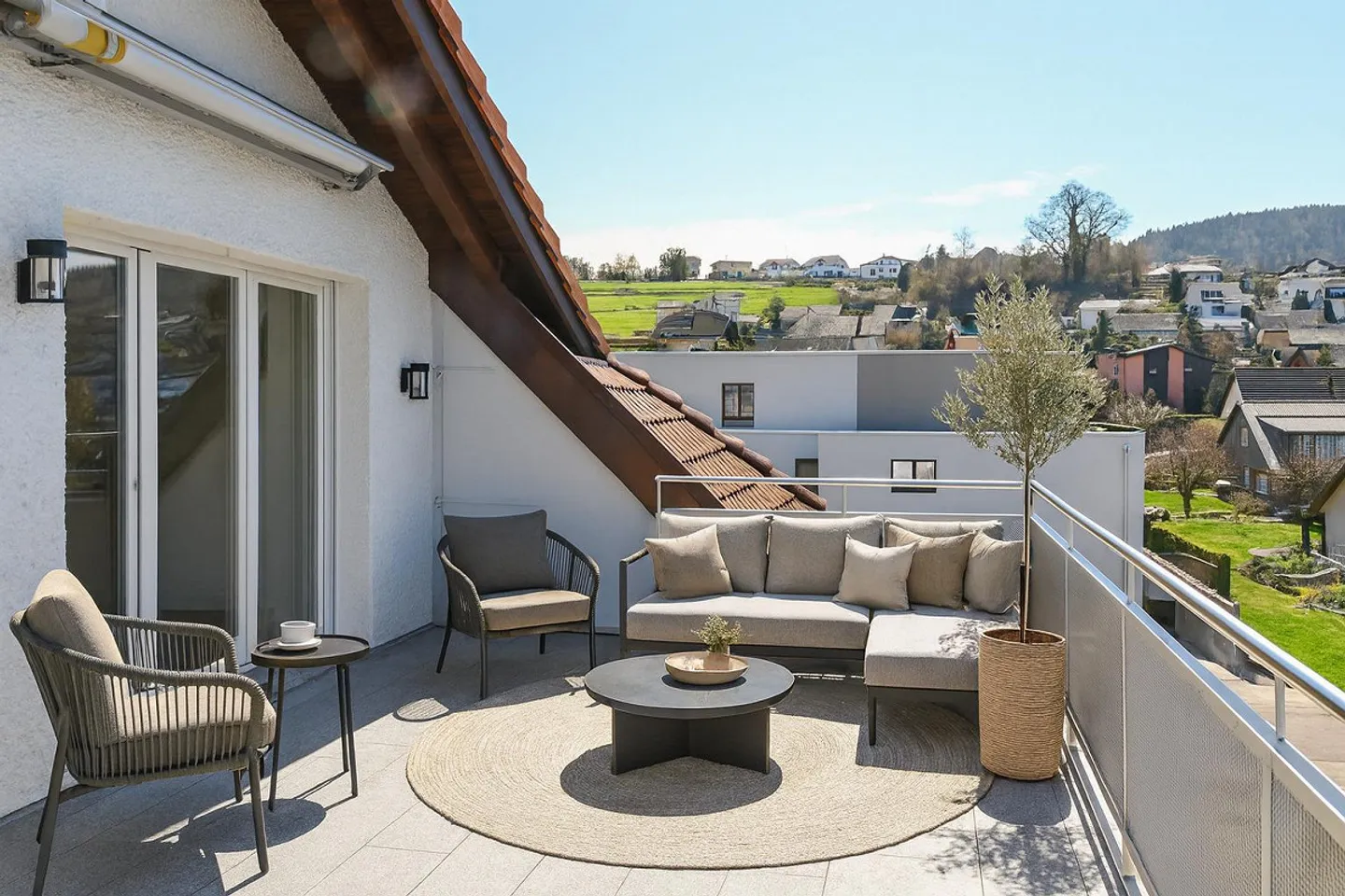 Penthouse élégant avec vue - Photo 2 sur 10