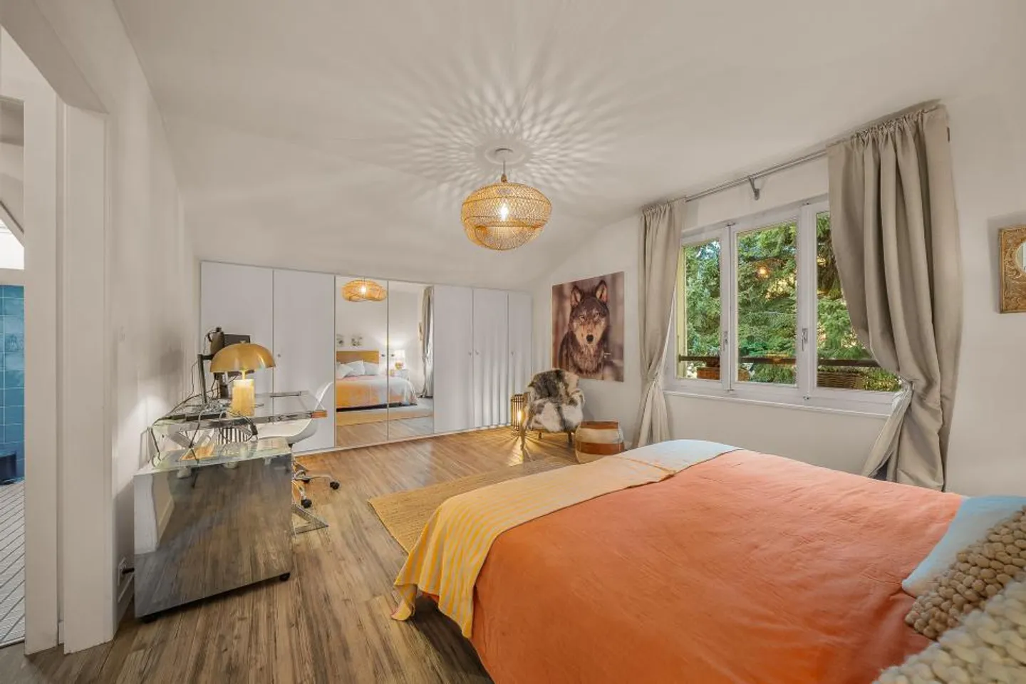 PROPRIETÀ INSOLITA SU UN GRANDE TERRENO COPERTO DA ALBERI - Foto 12 di 13
