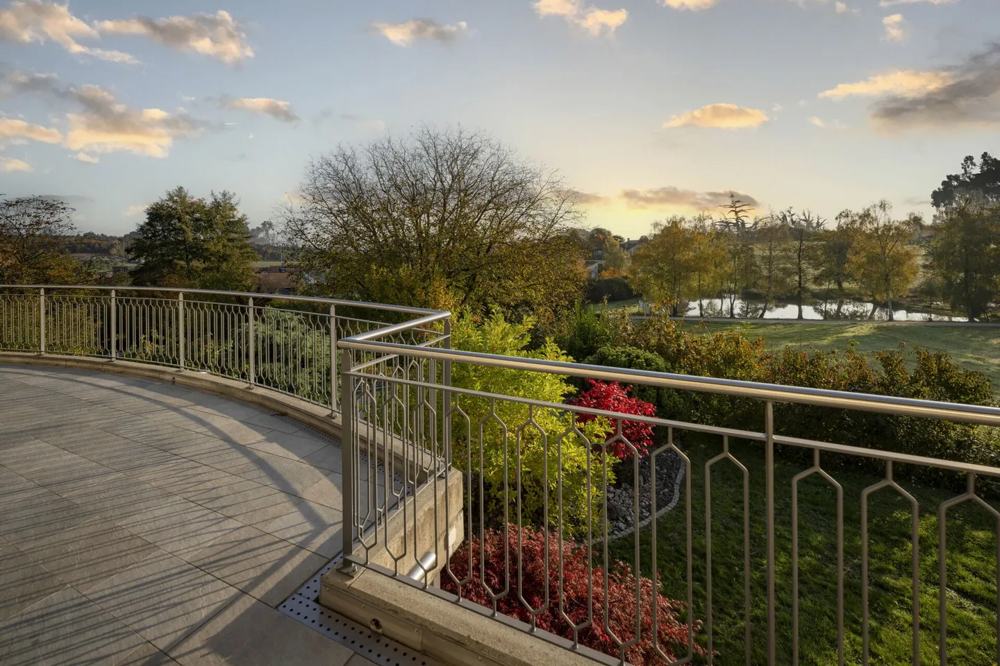 Appartamento con terrazza di 370 m2 nel verde - Foto 18 di 21