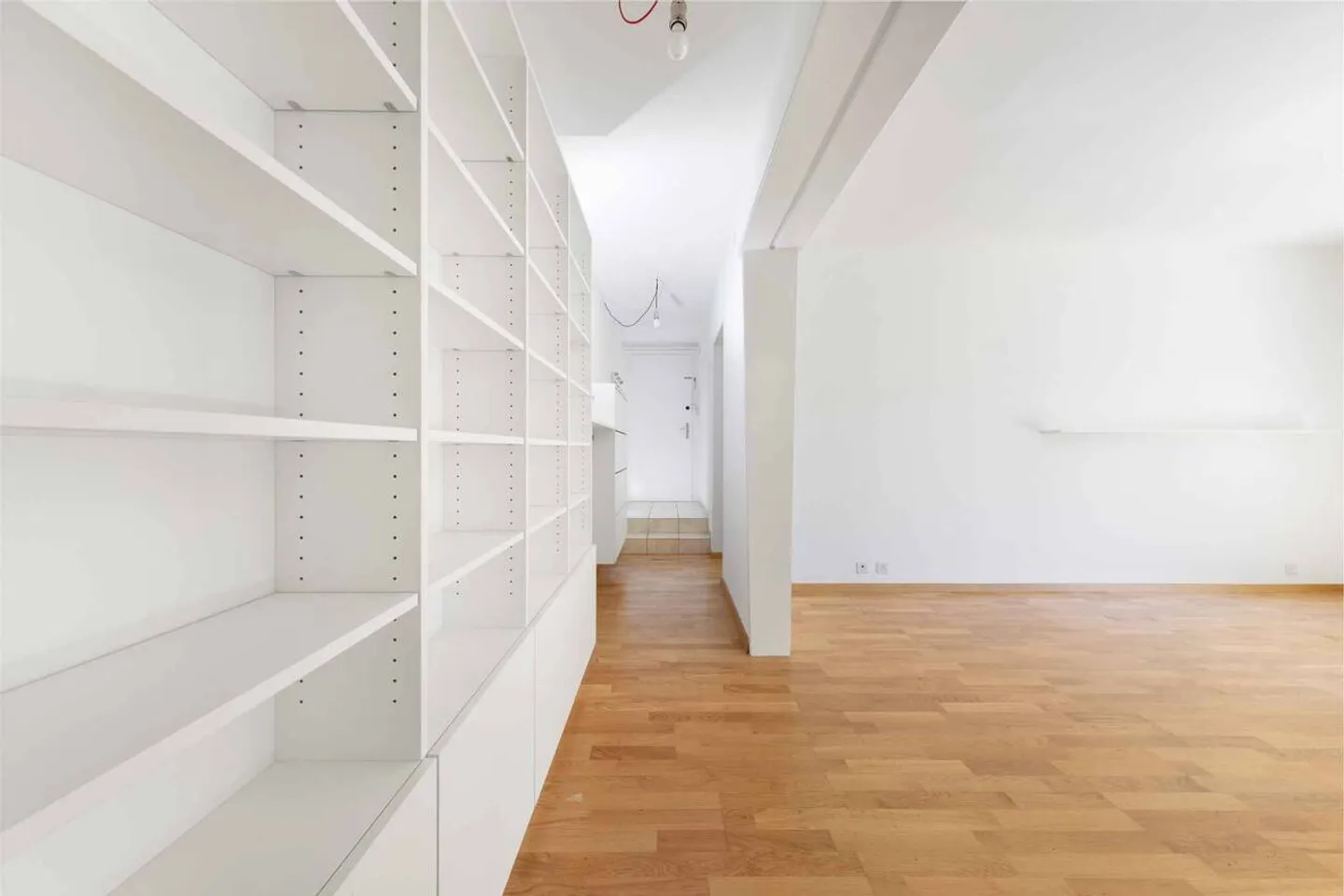 Appartamento 3.5 stanze ristrutturato con terrazza e giardino, tranquillo. - Foto 6 di 10