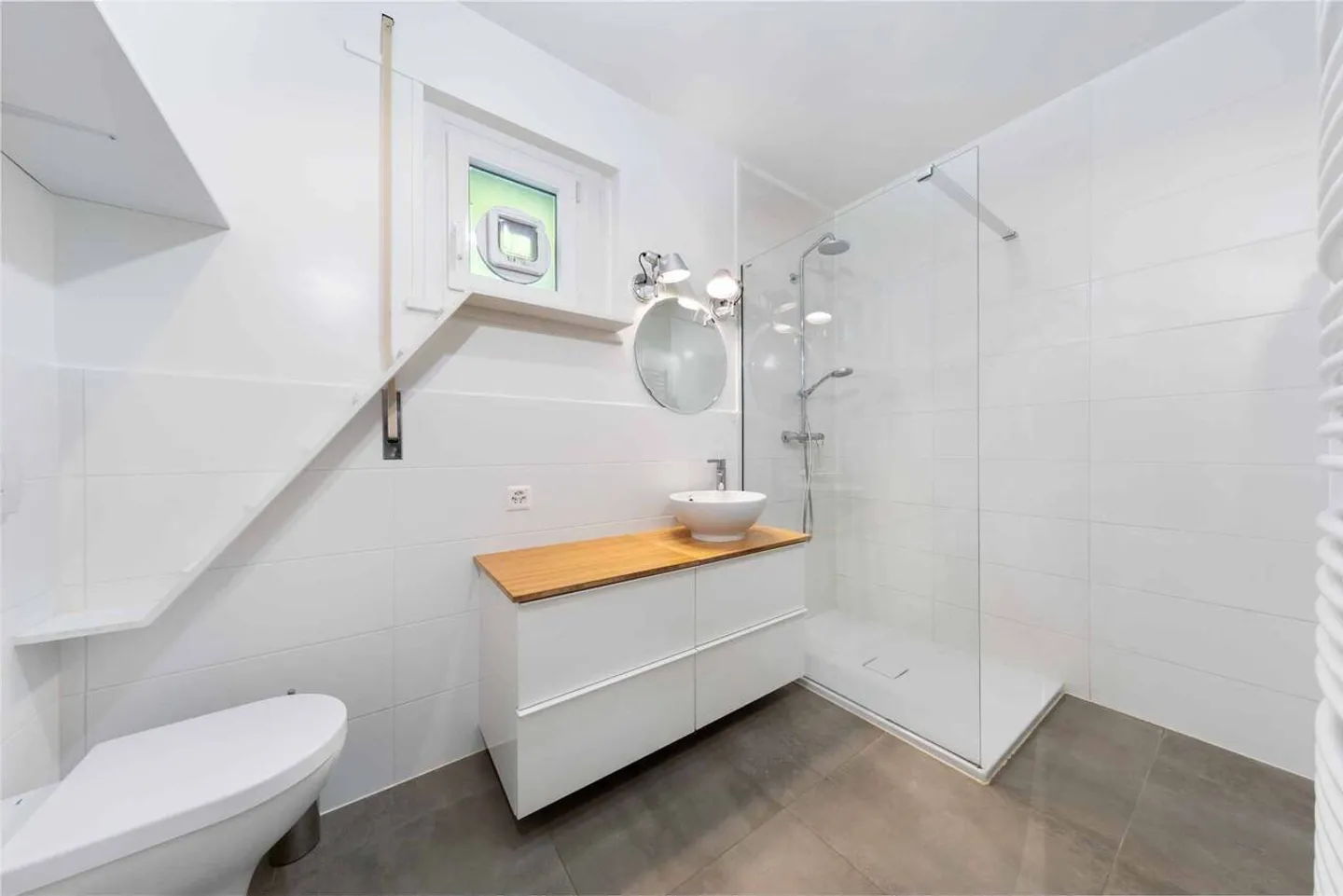 Appartamento 3.5 stanze ristrutturato con terrazza e giardino, tranquillo. - Foto 7 di 10