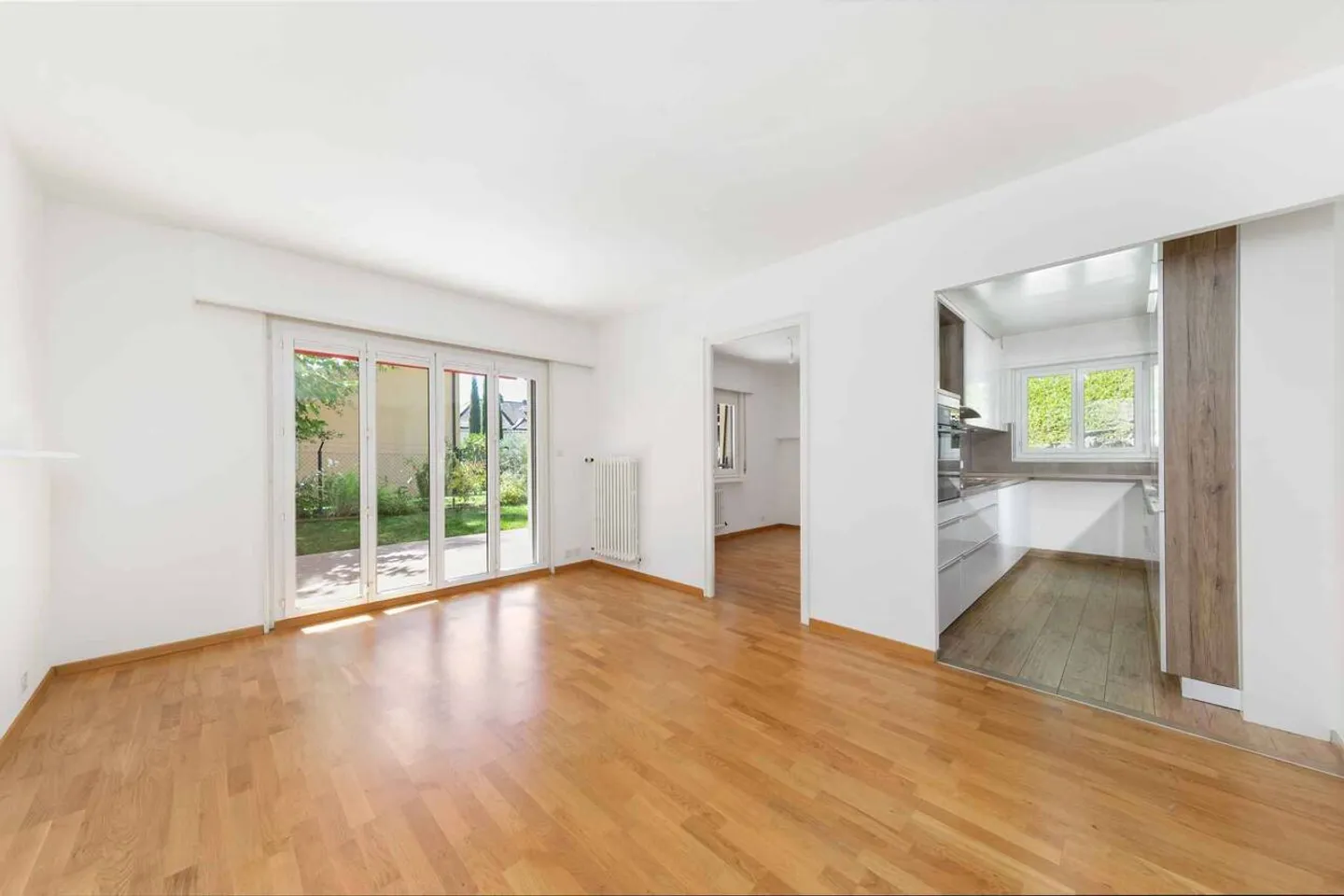 Appartamento 3.5 stanze ristrutturato con terrazza e giardino, tranquillo. - Foto 3 di 10