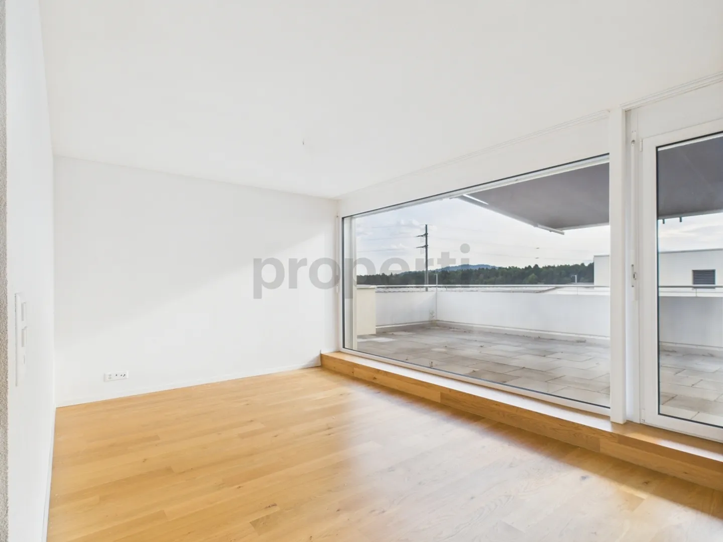 Appartement en attique exceptionnel de 3,5 pièces Grande terrasse de 71 m², calme, ensoleillé et idéal pour les familles - Photo 6 sur 13