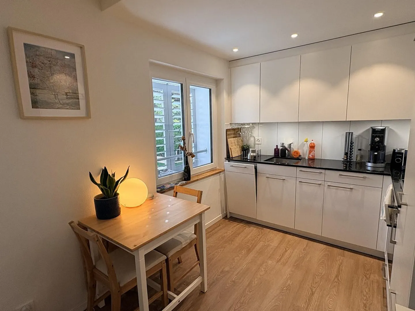 Attractive 1-room apartment ideal for singles & students - Photo 2 of 7