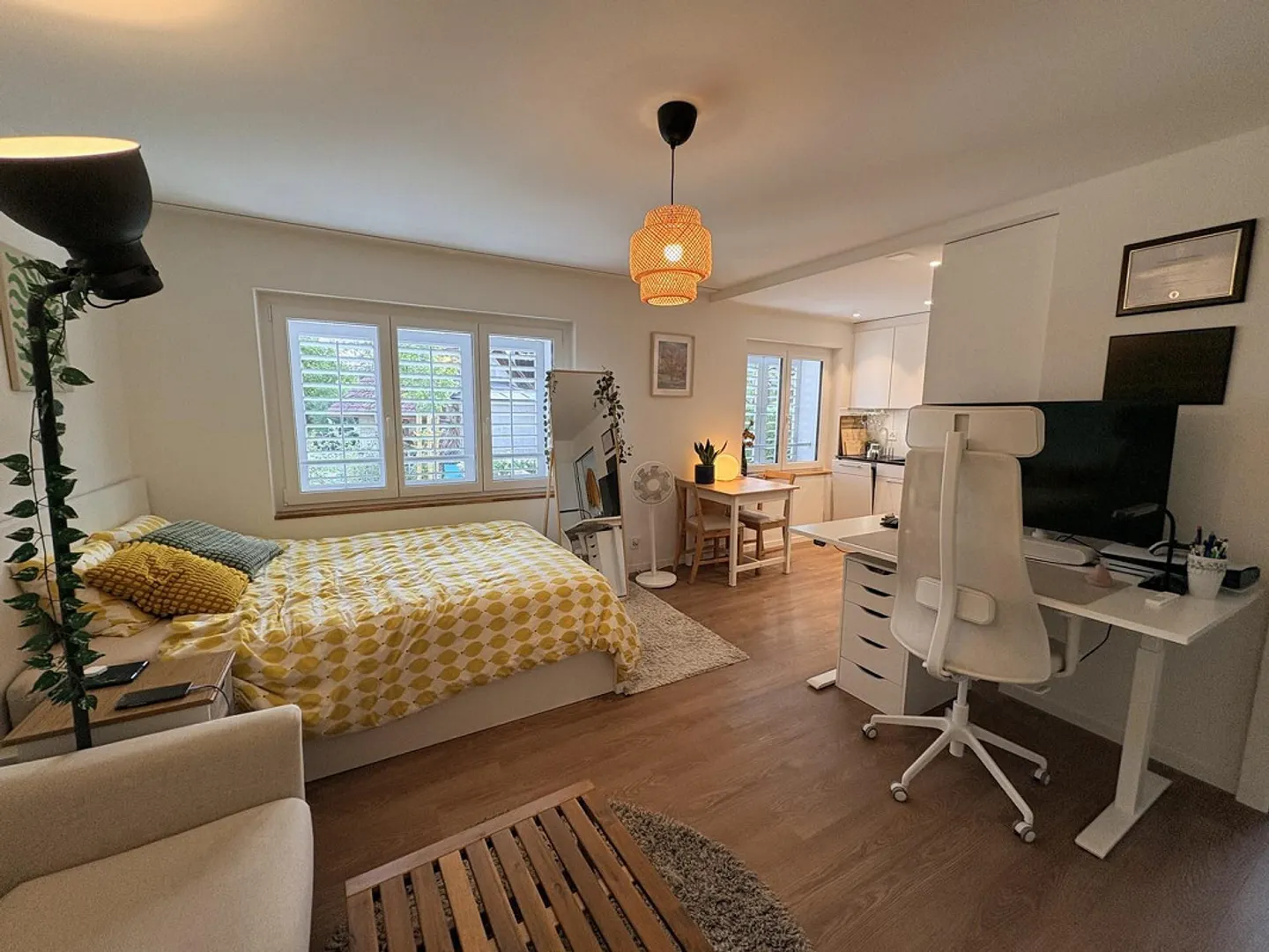 Attractive 1-room apartment ideal for singles & students - Photo 3 of 7