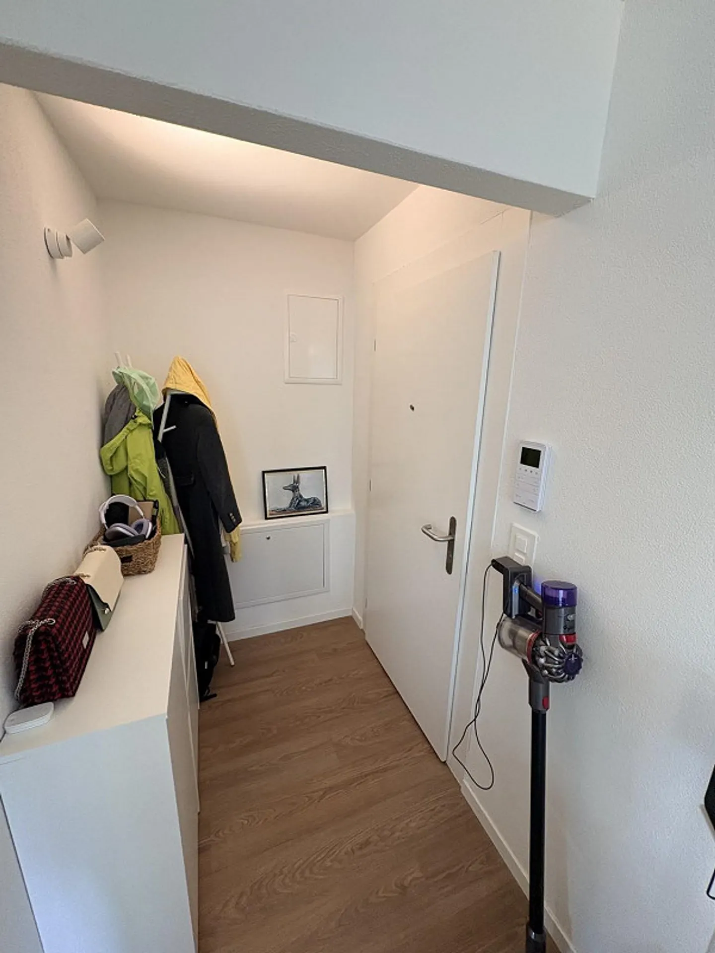Attractive 1-room apartment ideal for singles & students - Photo 6 of 7