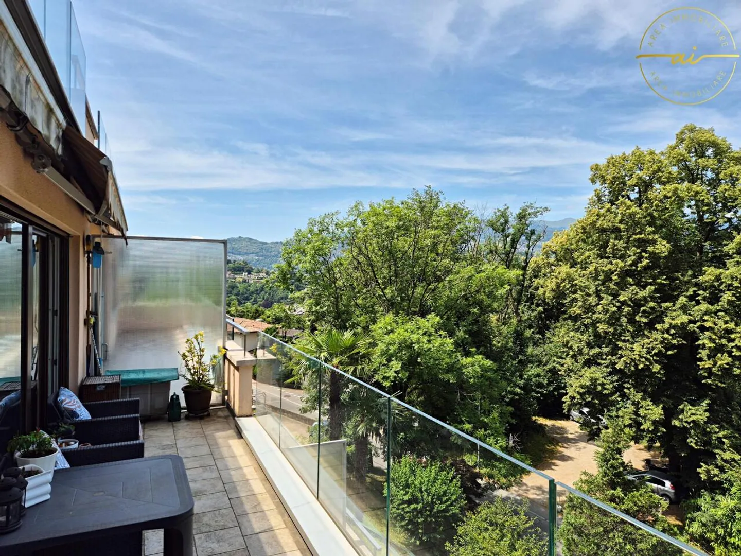 APPARTEMENT 2.5 PIÈCES AVEC VUE SUR LE LAC À PAZZALLO - Photo 4 sur 13