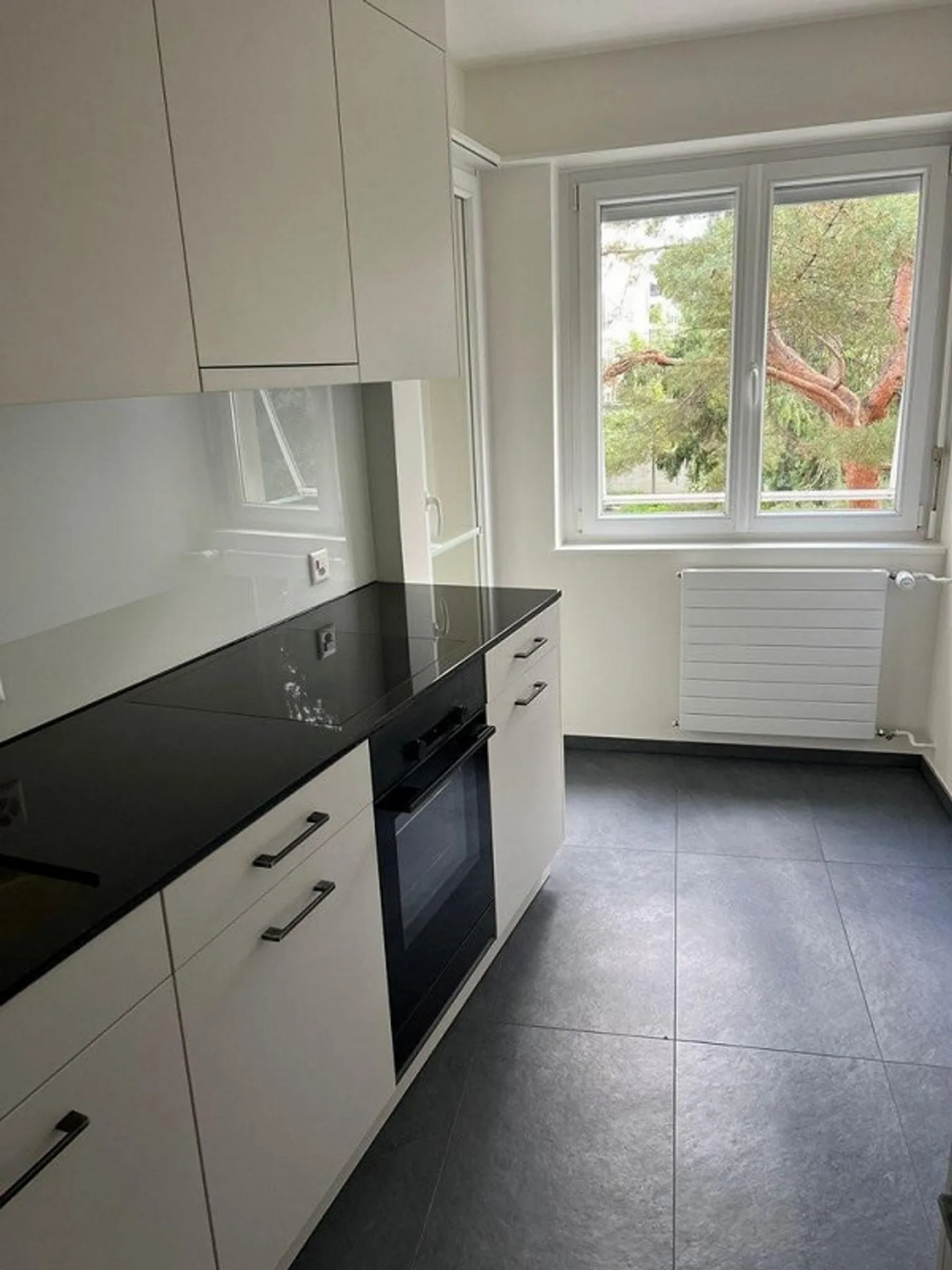 Charmante Wohnung an zentraler Lage nähe Zürichsee - Foto 2 von 6