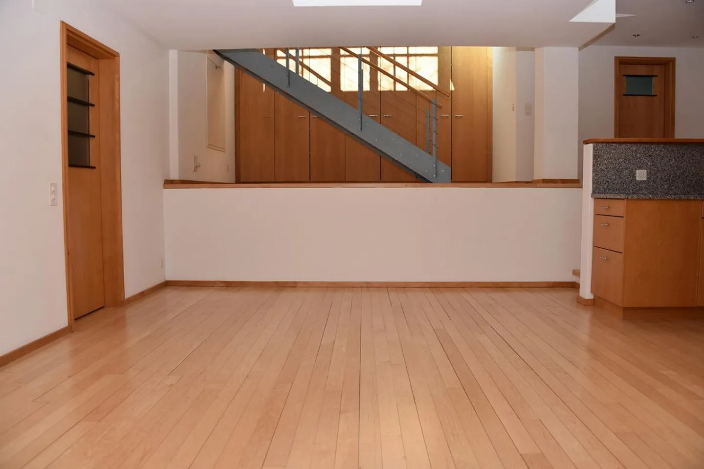 3.5-room maisonette apartment in the best residential area at Rosenberg - Photo 3 of 26