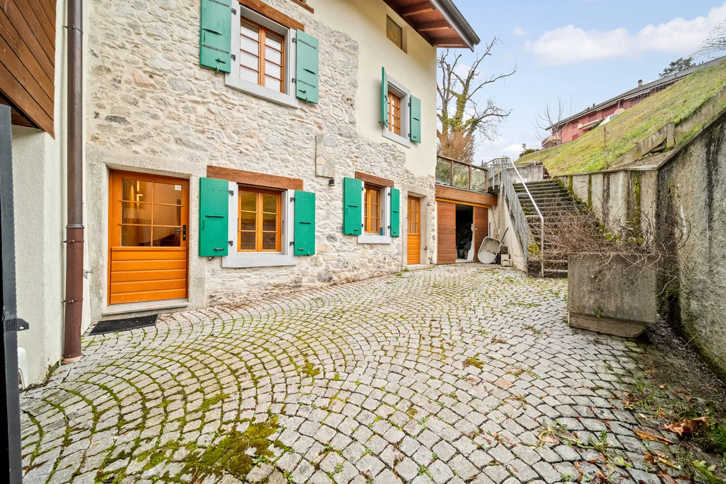 Charmante maison de vigneron avec terrasse et terrain de 200 m2 - Photo 1 sur 18