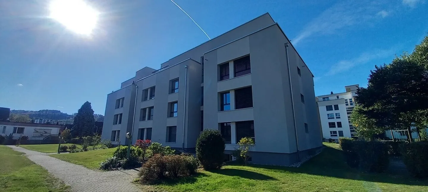 Attique in Lindendorf, Ostermundigen - Photo 1 of 10