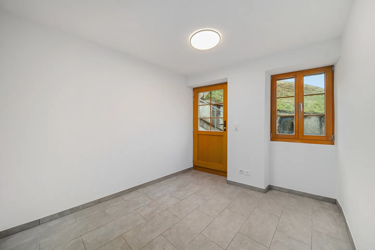 Charmante maison de vigneron avec terrasse et terrain de 200 m2 - Photo 17 sur 18