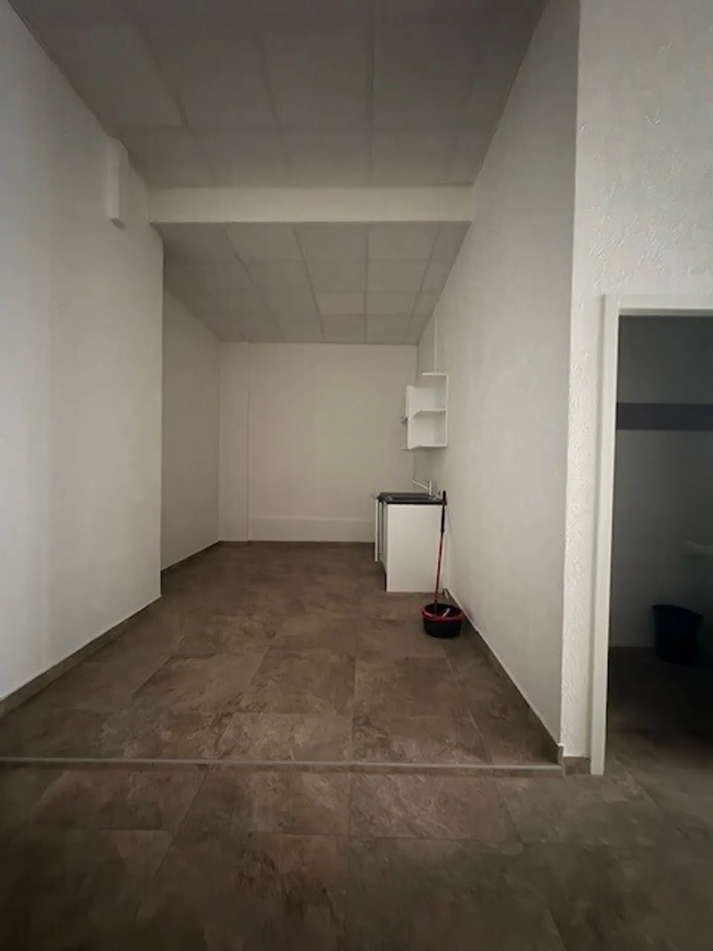 Arcade for rent near the lake - Photo 5 of 6