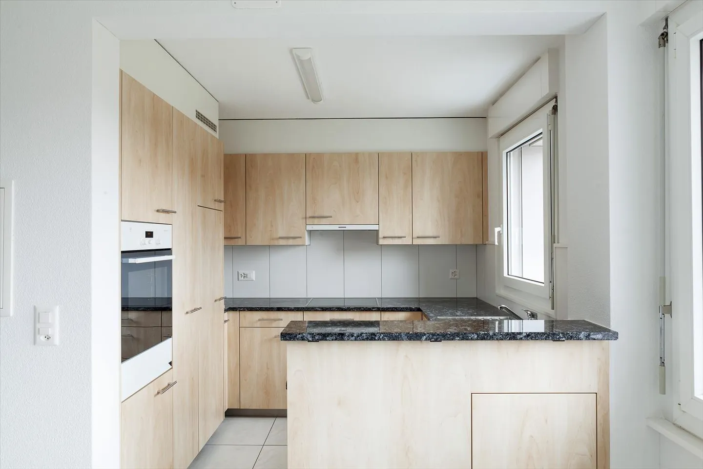 Apartment for rent - Photo 3 of 10