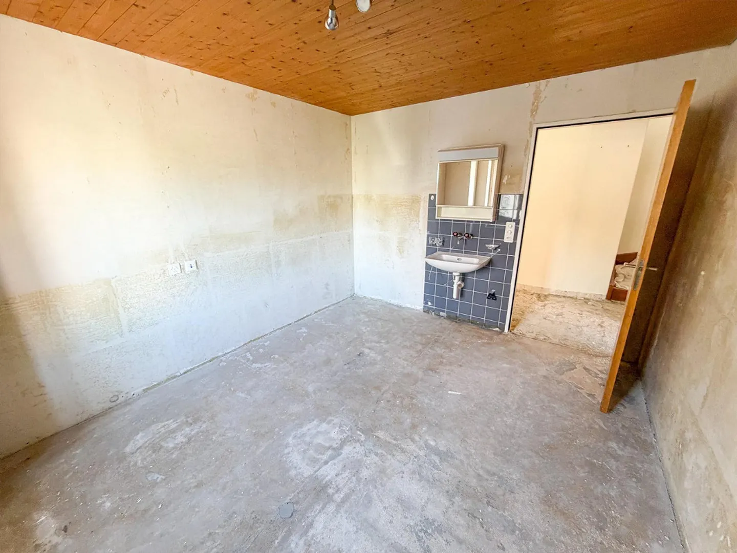 Wohnen und Arbeiten unter einem Dach - 6 Zimmer Einfamilienhaus mit... - Photo 7 of 13