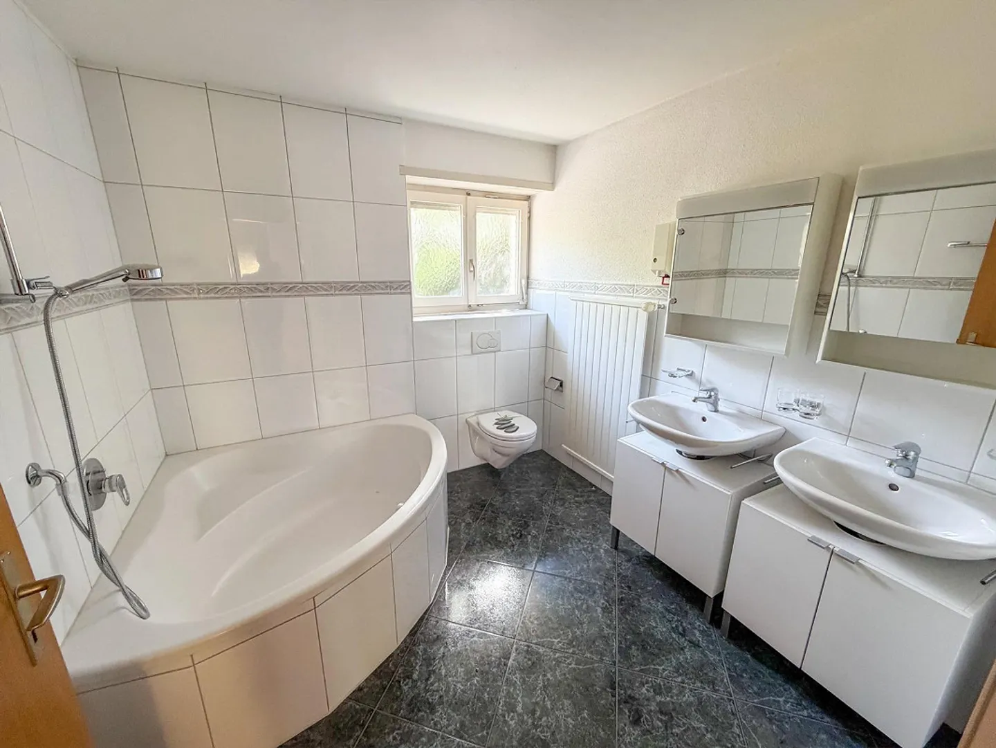 Wohnen und Arbeiten unter einem Dach - 6 Zimmer Einfamilienhaus mit... - Photo 8 of 13