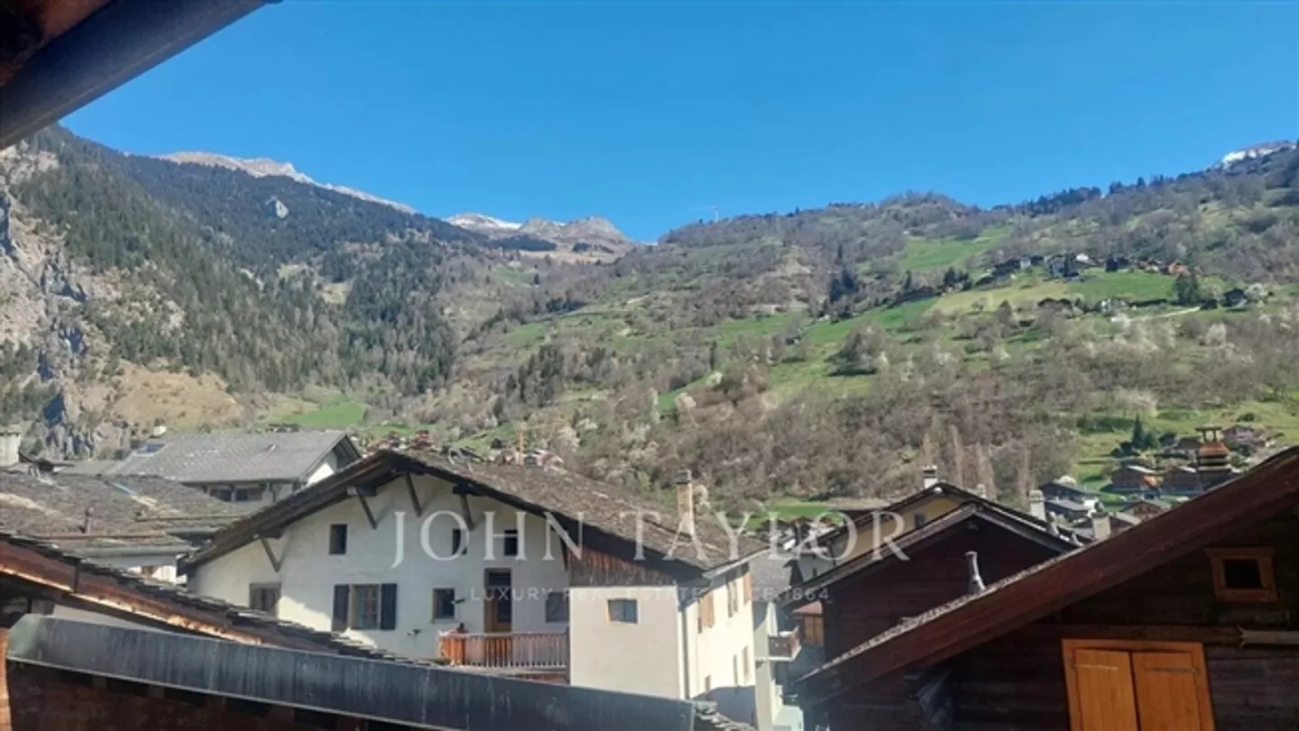 Opportunité - Triplex de 4 pièces à rénover - Photo 10 sur 11