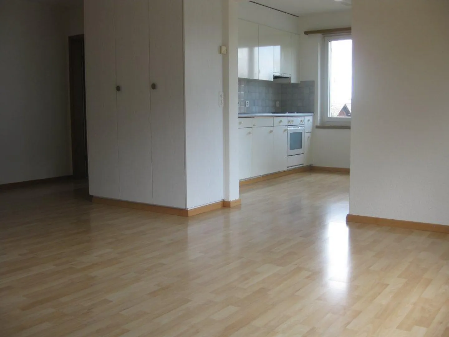 Appartement en périphérie de la ville - Photo 3 sur 5