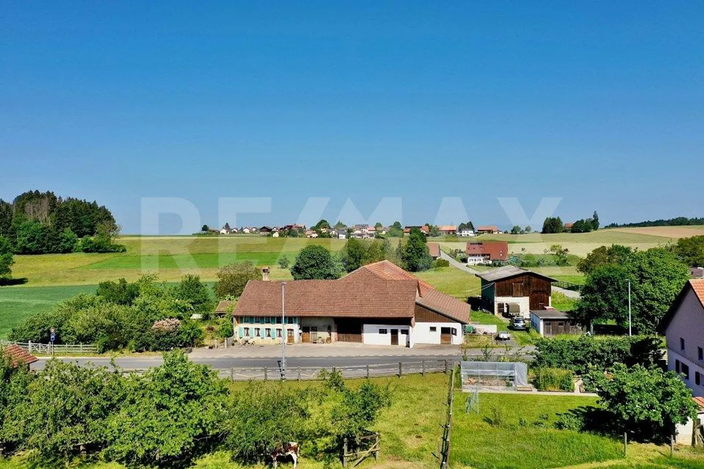 Ferme Charmante avec Grand Terrain - Photo 1 sur 13
