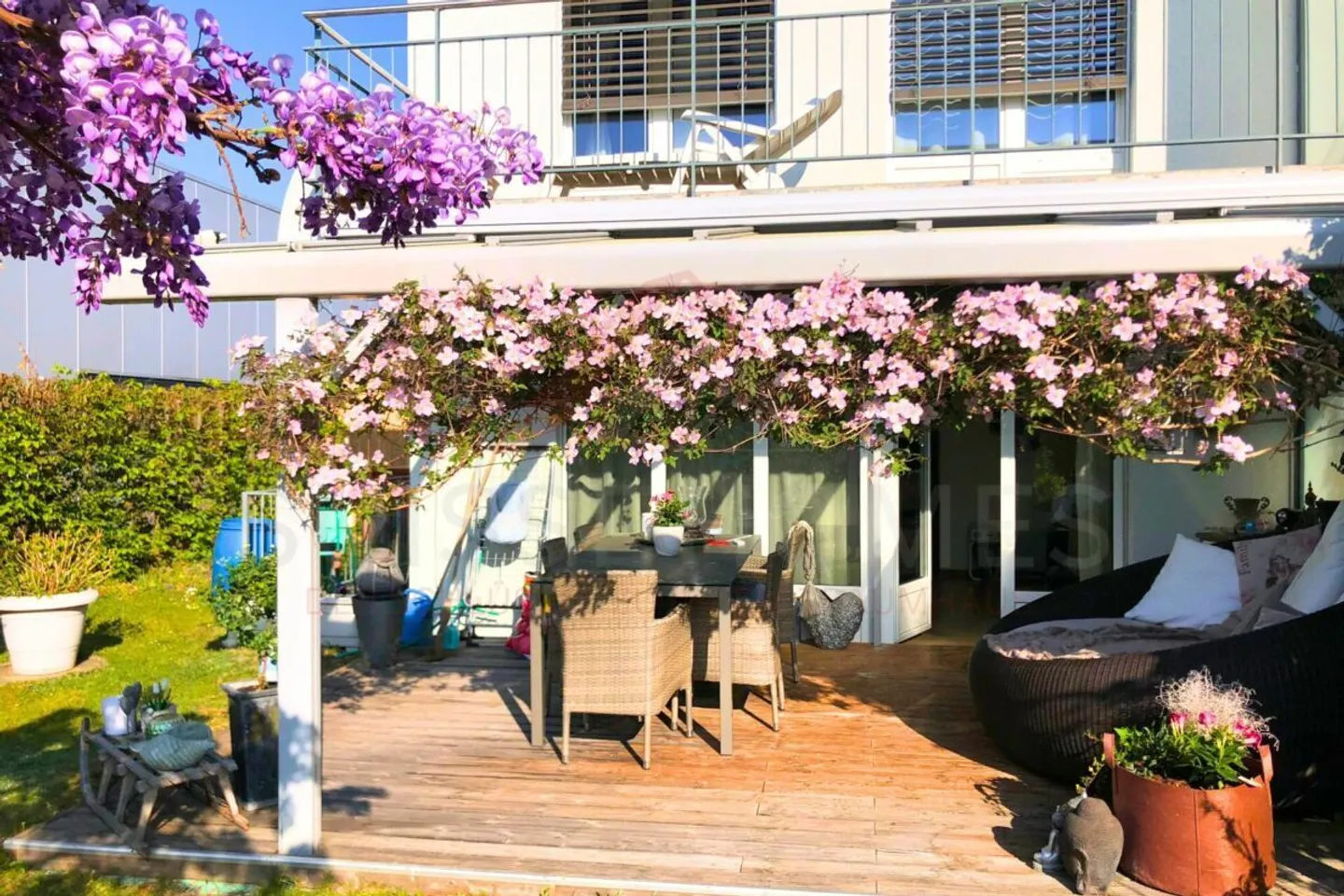 Maison individuelle en rangée de 4,5 pièces bien entretenue avec balcon, vue sur la montagne et garage souterrain à 3613 Steffisburg - Photo 1 sur 21