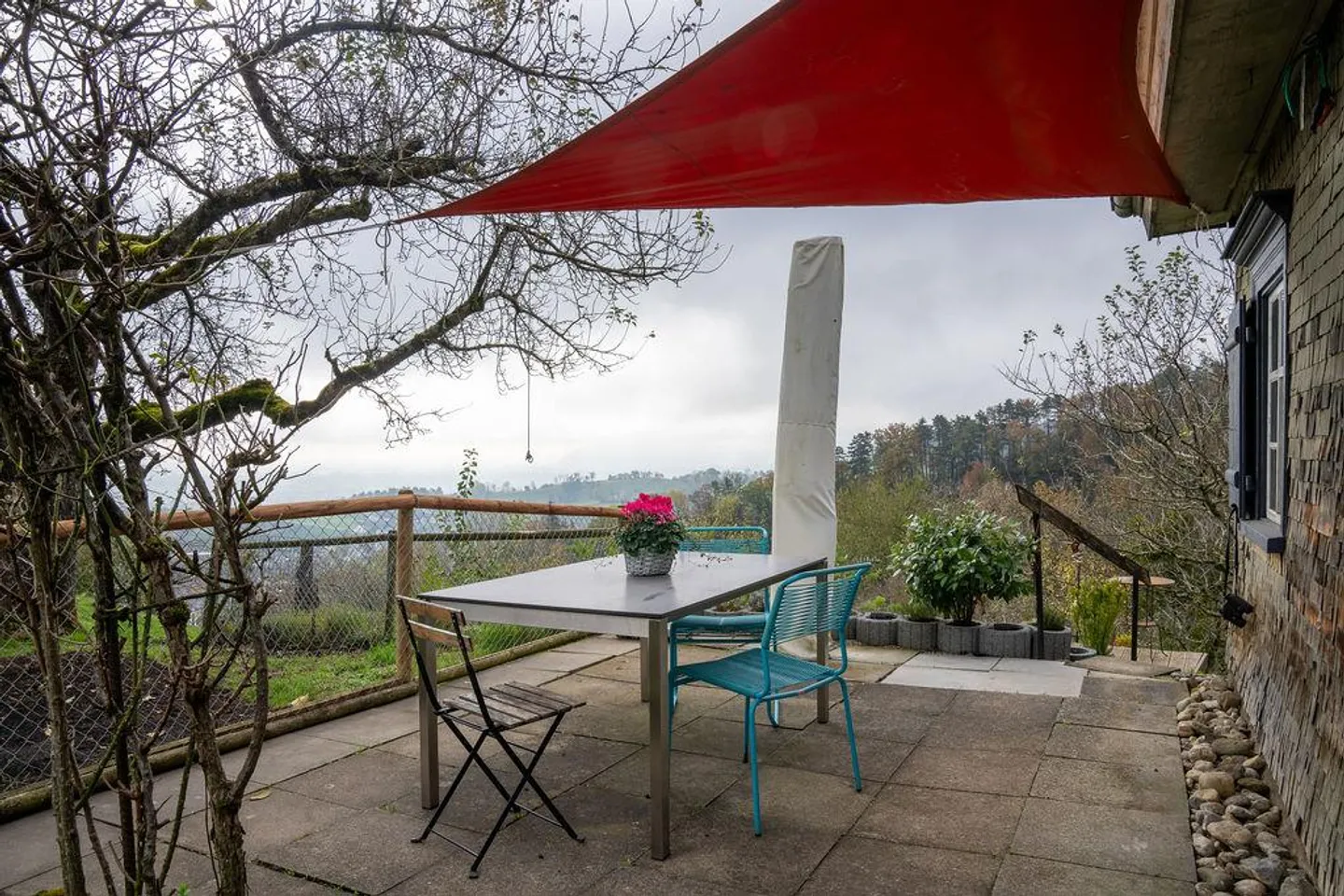 unmöbliert, sehr sonnige Südlage mit Weitsicht für Naturliebhaber - Foto 4 von 27