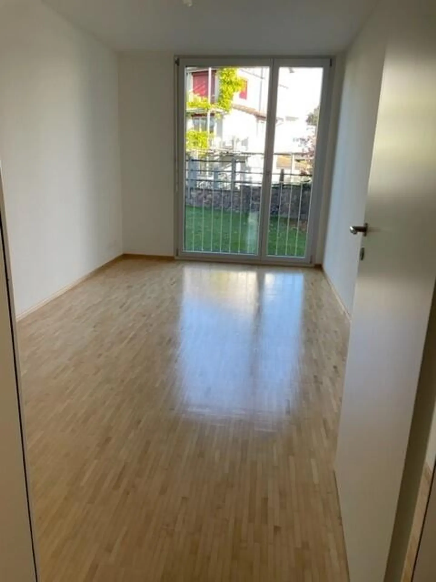 Moderne Wohnung mit 2 Nasszellen sucht neue Mieterschaft ... - Foto 9 von 11