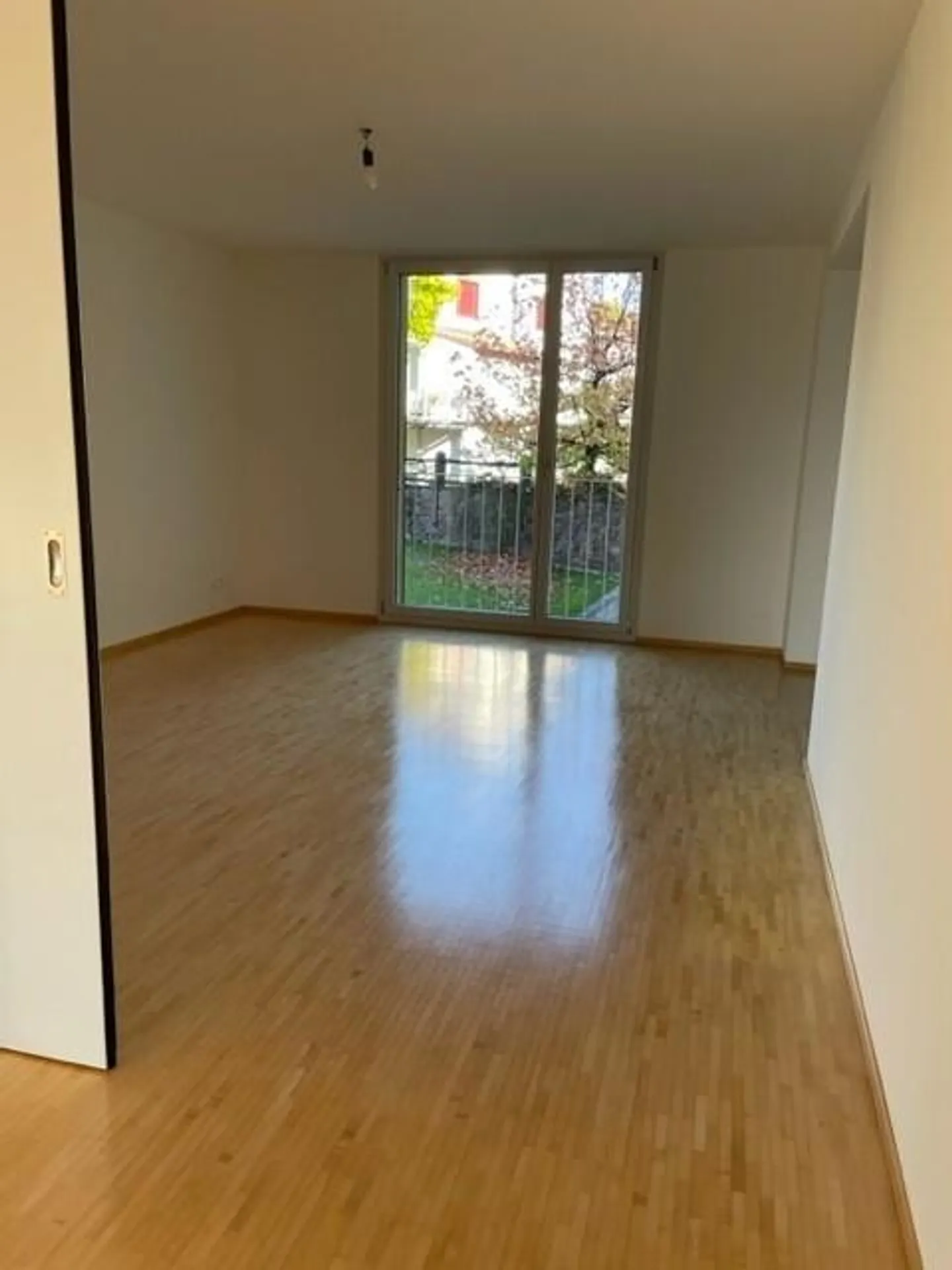 Moderne Wohnung mit 2 Nasszellen sucht neue Mieterschaft ... - Foto 10 von 11